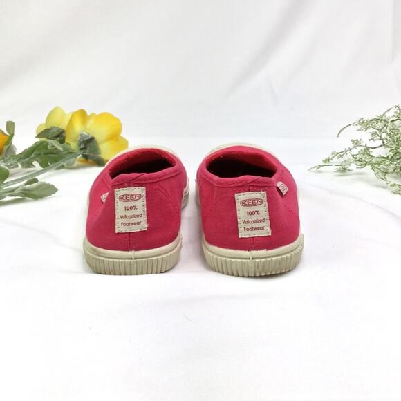 Keen Vulcanized Slip On Sneakers - Picture 6 of 9